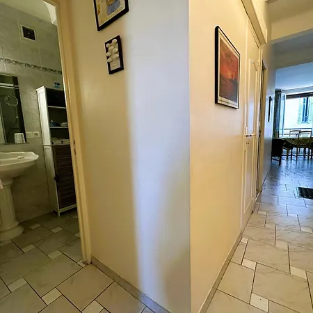 Provencal Charm, Croisette & Palais Steps Away Cannes