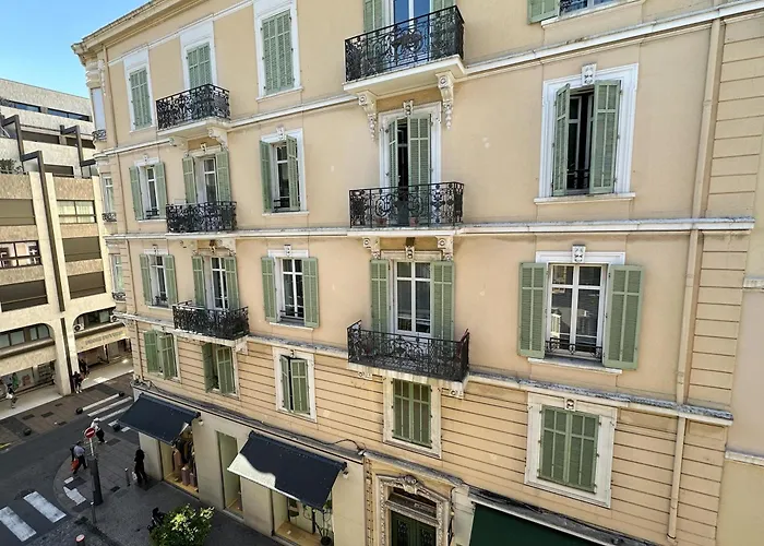 Provencal Charm, Croisette & Palais Steps Away