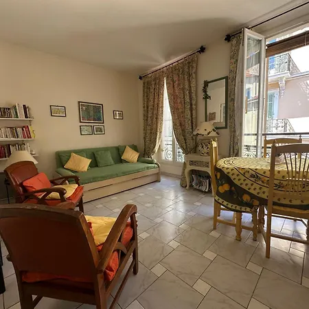 Provencal Apartment - Walk To Beach And Palais