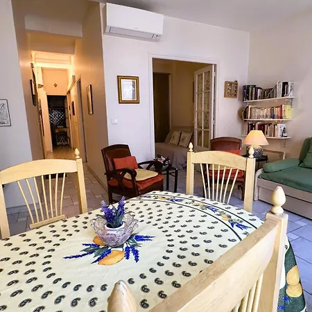 Provencal Apartment - Walk To Beach And Palais Apartment Cannes