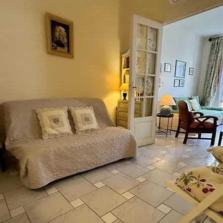 Provencal Apartment - Walk To Beach And Palais Apartment Cannes